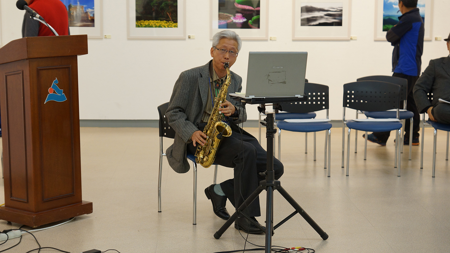 DSC00304~15.jpg