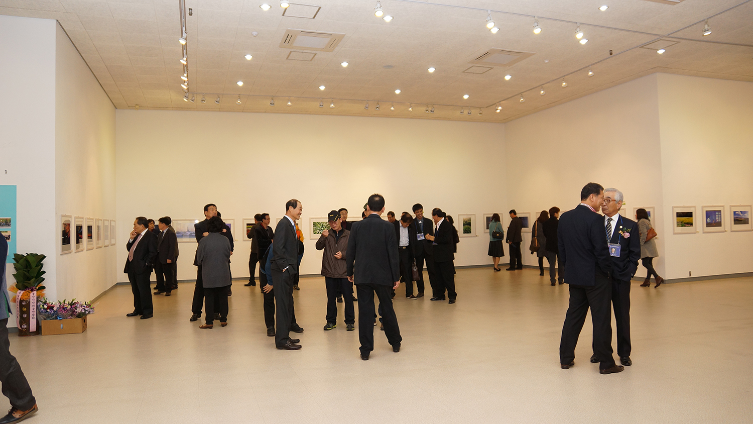 DSC00308~15.jpg